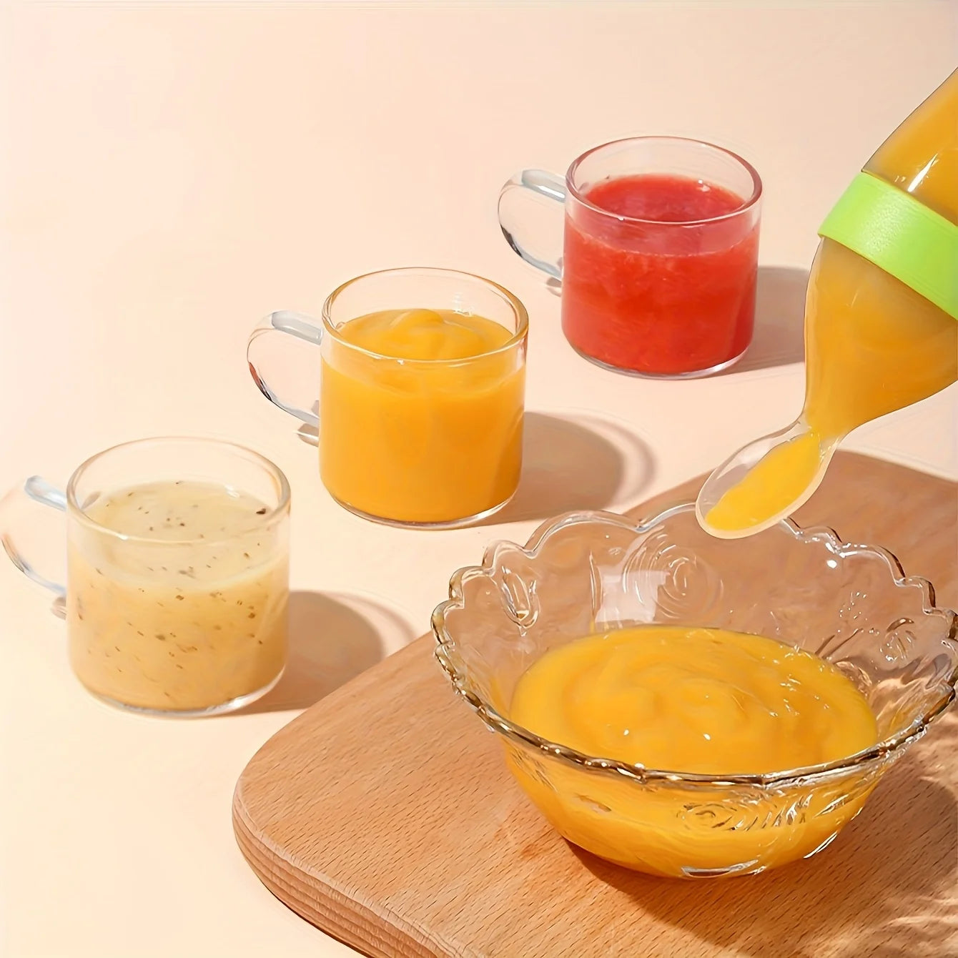 4pcs Baby Feeding Set, Baby Bottle with Suction Base Rice Cereal Bottle, Vegetable & Fruit Feeder, Two Mesh Bags (S L）